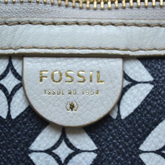 Fossil Tote Purse Black and White Exterior Pattern Tan Interior Fossil Bag - Picture 3 of 9